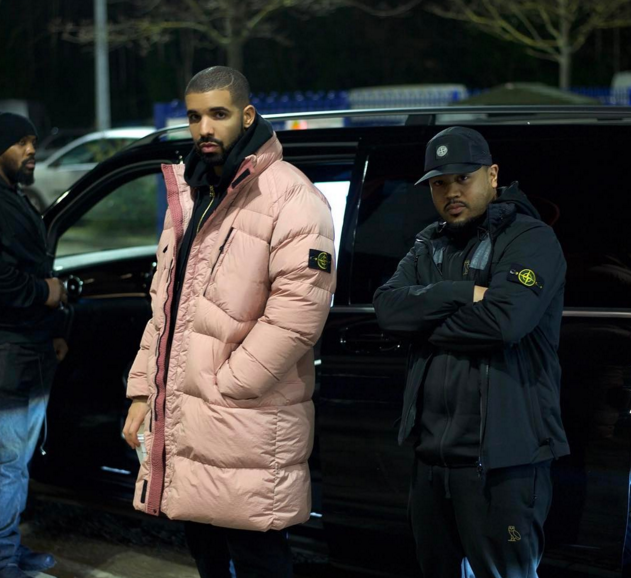 Even Drake is getting in on the millennial pink trend. (Image via Instagram)