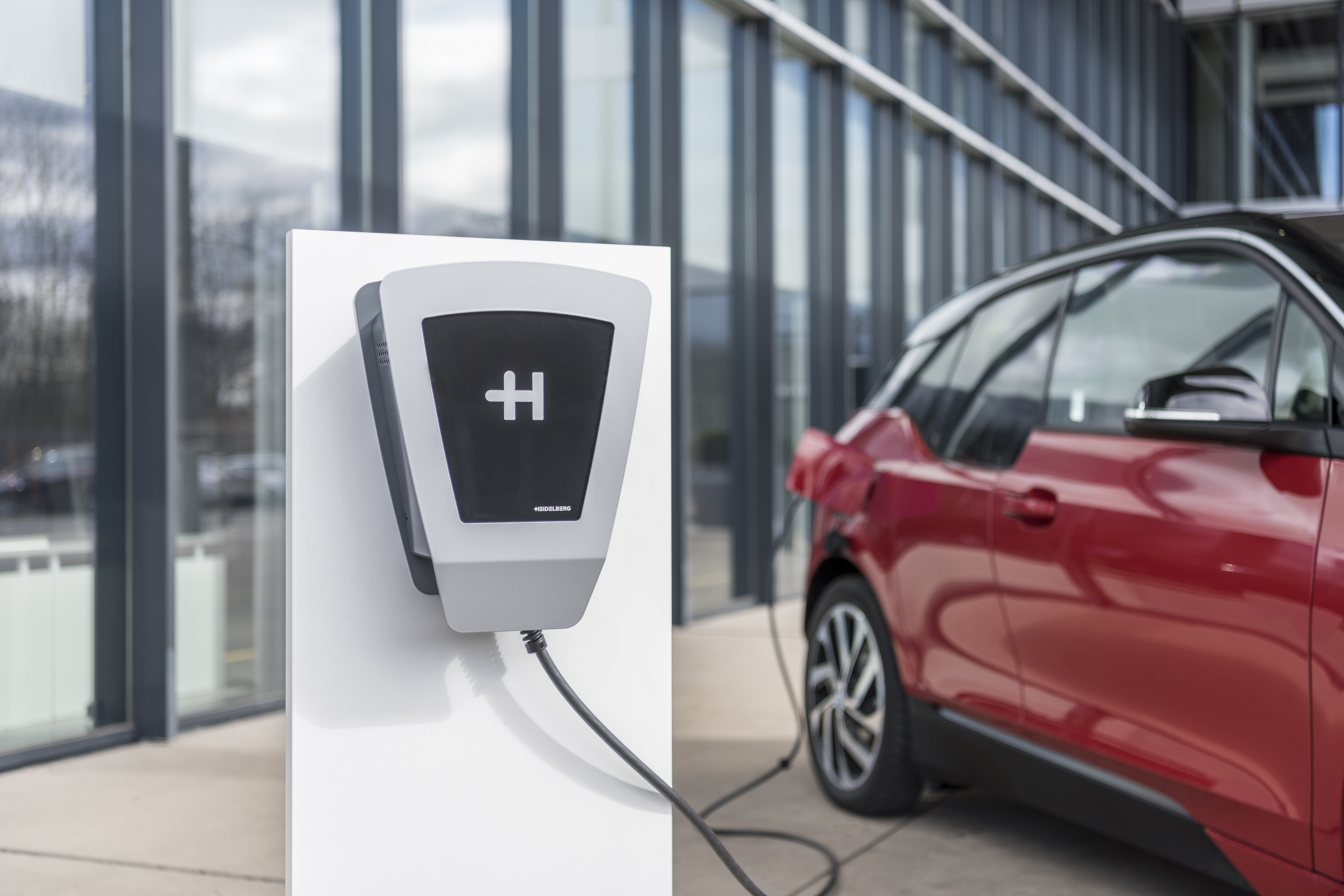 Heidelberg Starts Ing Its New Charging System For Electric Cars