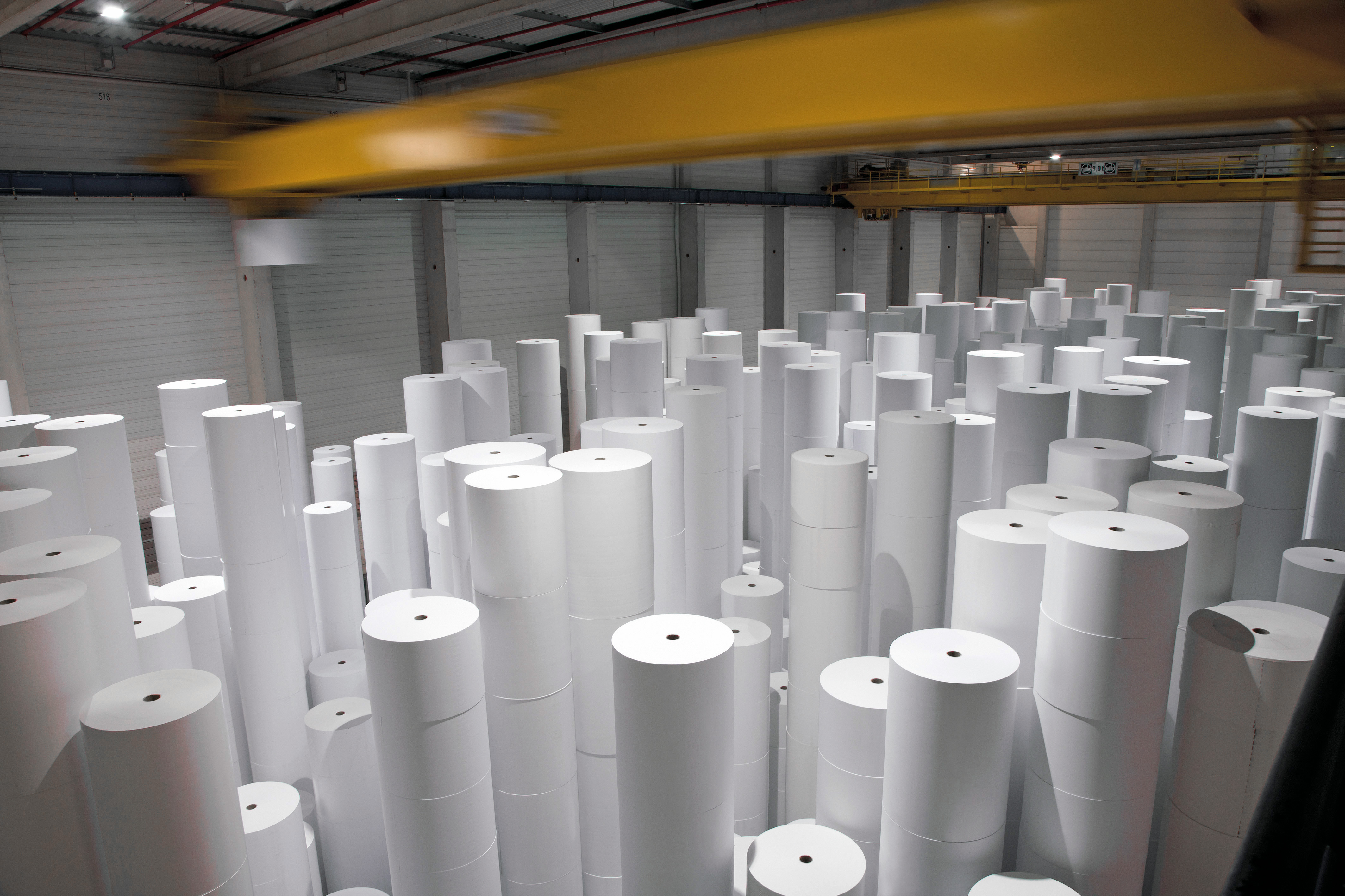 Paper manufacturing. Produce White paper Manufactory.